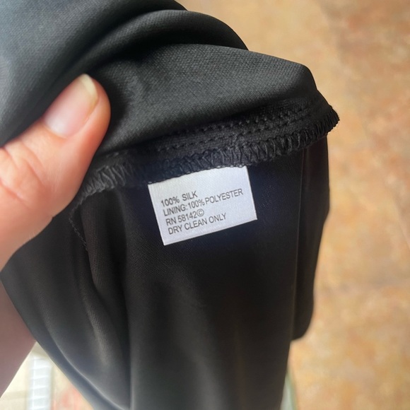 London Times Black and Cream Sleeveless Midi Dress - Picture 15 of 15